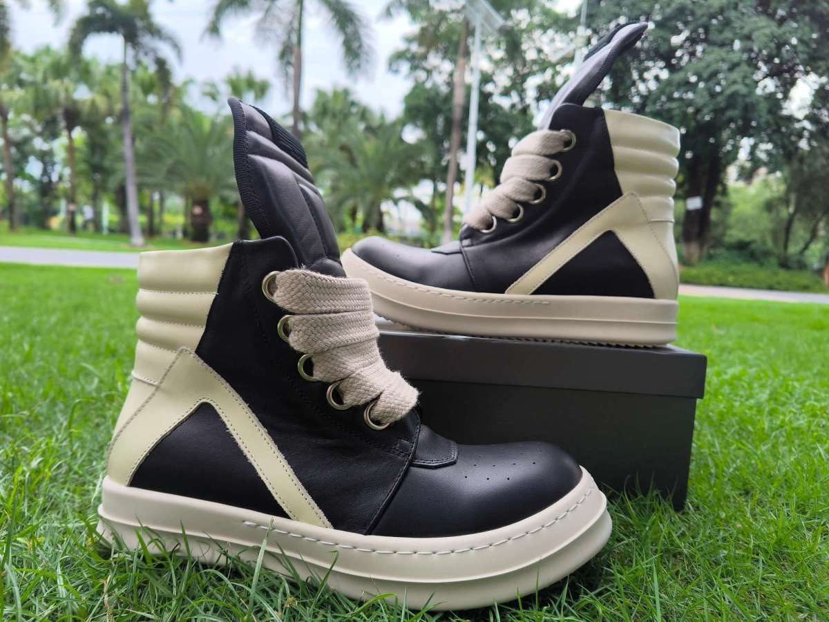 Rick Owens GEOBASKET 風 ハイカットスニーカー ダークシャドウ Rick Owens GEOBASKET 風 ハイカットスニーカー ダークシャドウ