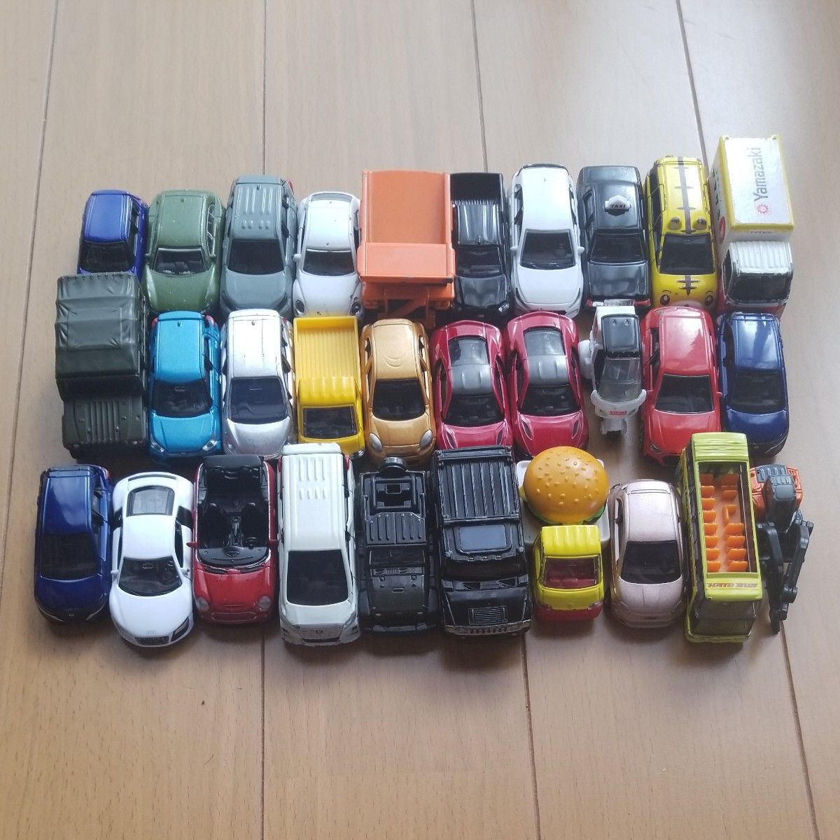 トミカ30台セット|Yahoo!フリマ(旧PayPayフリマ) トミカ30台セット|Yahoo!フリマ(旧PayPayフリマ)