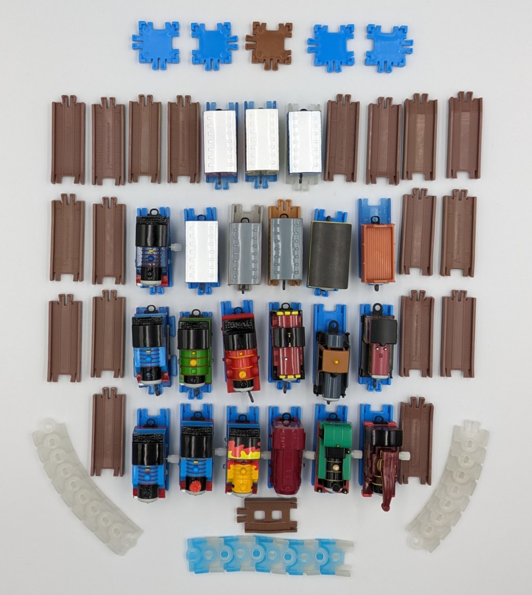  Capsule Plarail Thomas the Tank Engine . summarize set 21 pcs rail extra Thomas 