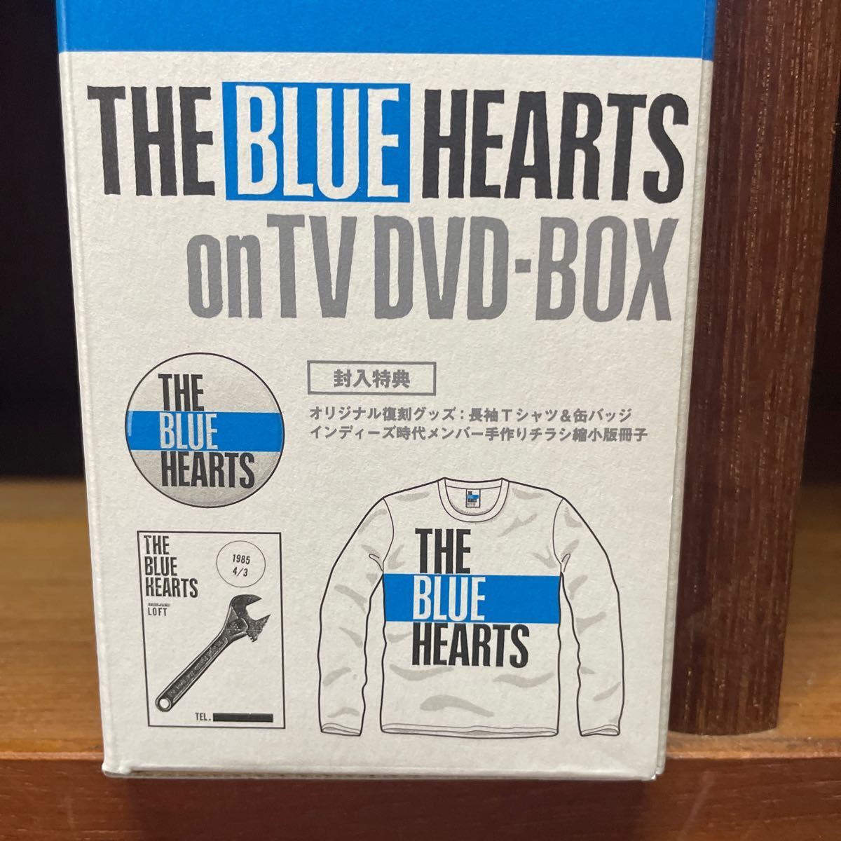 完全初回生産限定盤 DVD 5枚組 THE BLUE HEARTS on TV DVD-BOX 長袖Tシャツ欠/中古/箱凹みキズスレ/Disc1一部キズ/NCで/ザ・ブルーハーツ_画像3