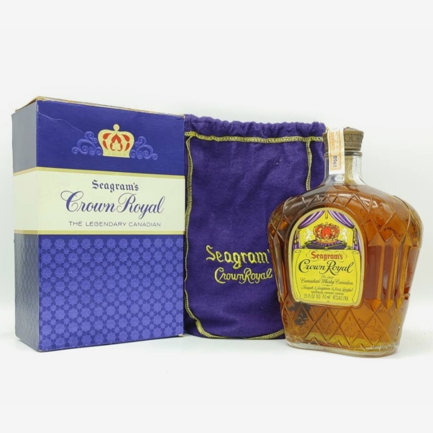 【全国送料無料】Seagram's Crown Royal 10-30years old De Luxe 1968 Canadian Whisky　40度　710ml【クラウンローヤル】