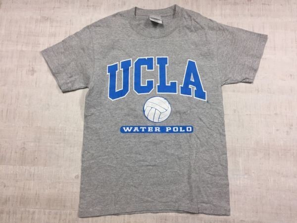 UCLA カリフォルニア大学ロサンゼルス校 水球 スポーツ カレッジ 半袖Tシャツ カットソー メンズ S グレー Port&company製_画像1