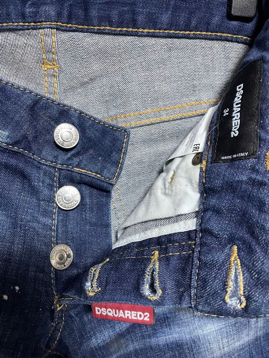 新品✨dsquared2 ダメージデニム ペンキ メープルリーフ Mサイズ 新品✨dsquared2 ダメージデニム ペンキ メープルリーフ Mサイズ