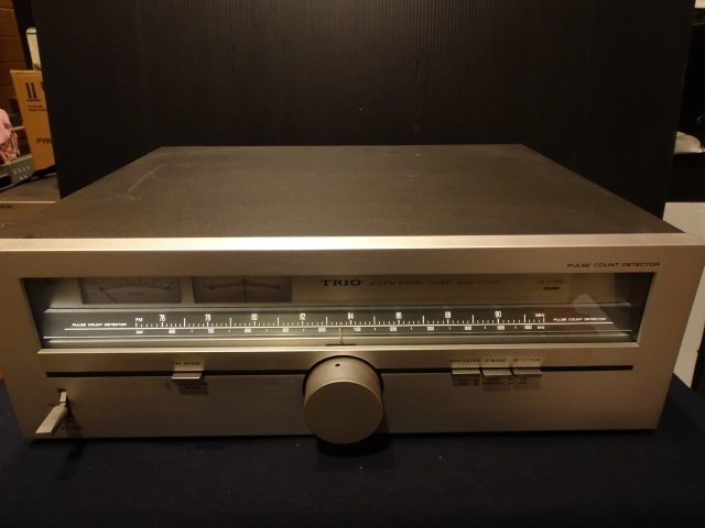 TRIO KT-8100 AM/FM STEREO TUNER electrification * radio wave reception verification sound out not yet verification present condition goods 