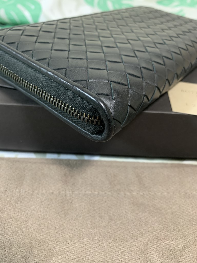 BOTTEGA VENETA（ボッテガヴェネタ）　長財布　カーフ　ブラック　美品！_画像3