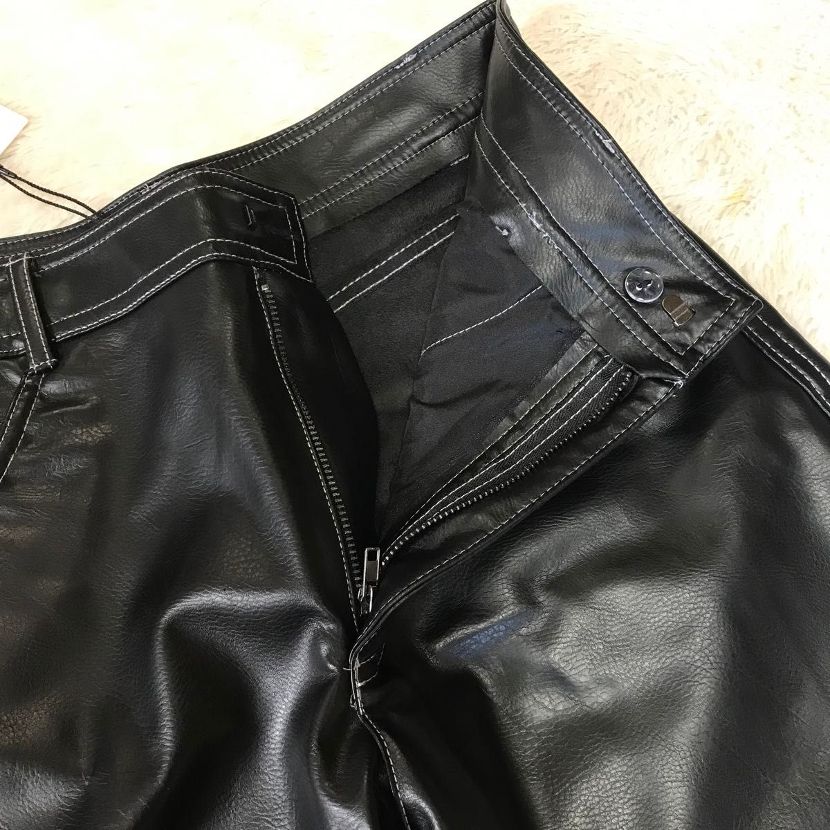 ZARA トップステッチ フェイクレザーパンツ　新品　未使用　タグ付き