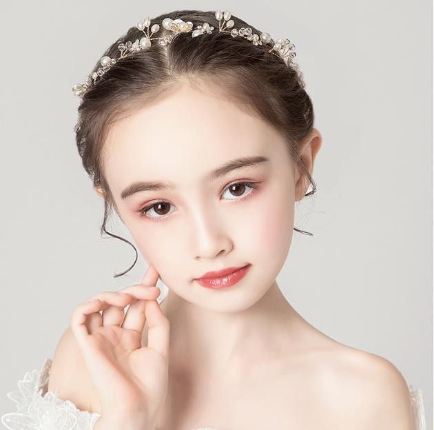 ヘアアクセサリー ヘッドドレス 花髪飾り ティアラ 発表会 結婚式　女の子　 ウェディング ブライダル パール ゴールド