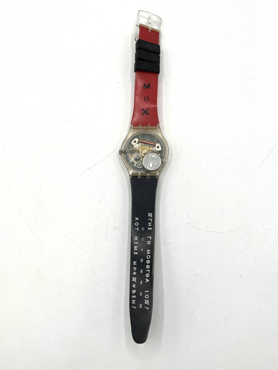 【電池切れ】Swatch スウォッチ クォーツ 腕時計 ホワイト×レッド文字盤 裏スケ ラウンド ボーイズサイズの画像4