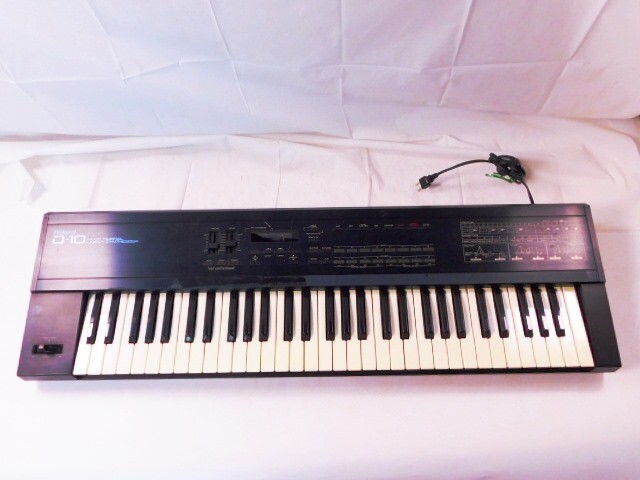Y205★Roland/D-10/シンセサイザー/61鍵/ローランド/ MULTI TIMBRAL LINER SYNTHESIZER/キーボード/ジャンク/送料1420円〜_画像1