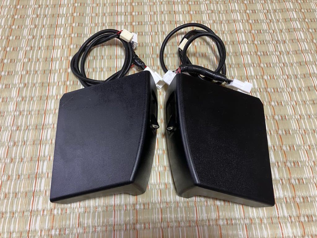 ３０アルファードSCパッケージ 後期キャプテンシート用USB充電コンセント_画像4