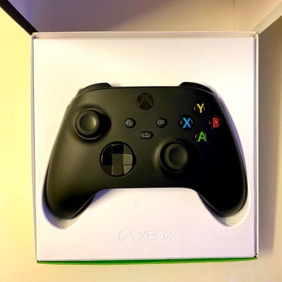 Xbox ワイヤレス コントローラー (カーボン ブラック) 