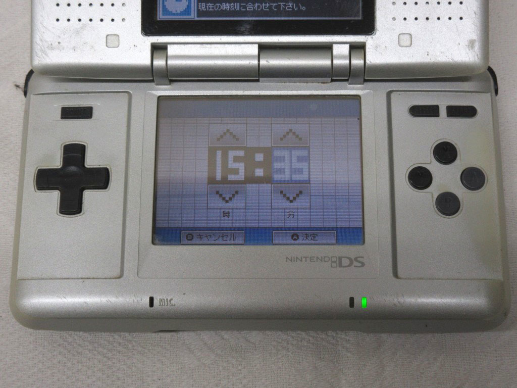 02K014 ニンテンドー DS 初代 通電OK イタミ多数 外観悪い 現状 02K014 ニンテンドー DS 初代 通電OK イタミ多数 外観悪い 現状