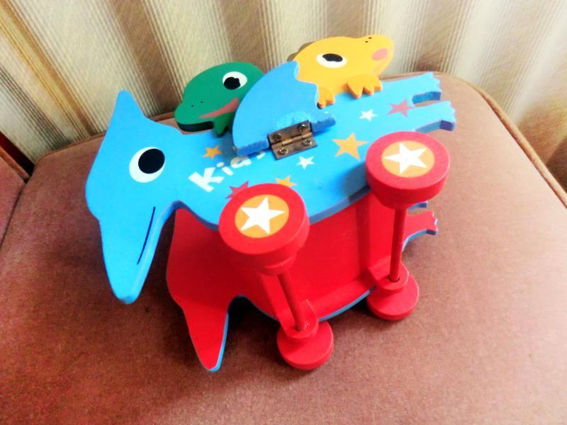 [ fancy!] colorful lovely dinosaur motif tolepainting case car toe n illustration manner interior display 