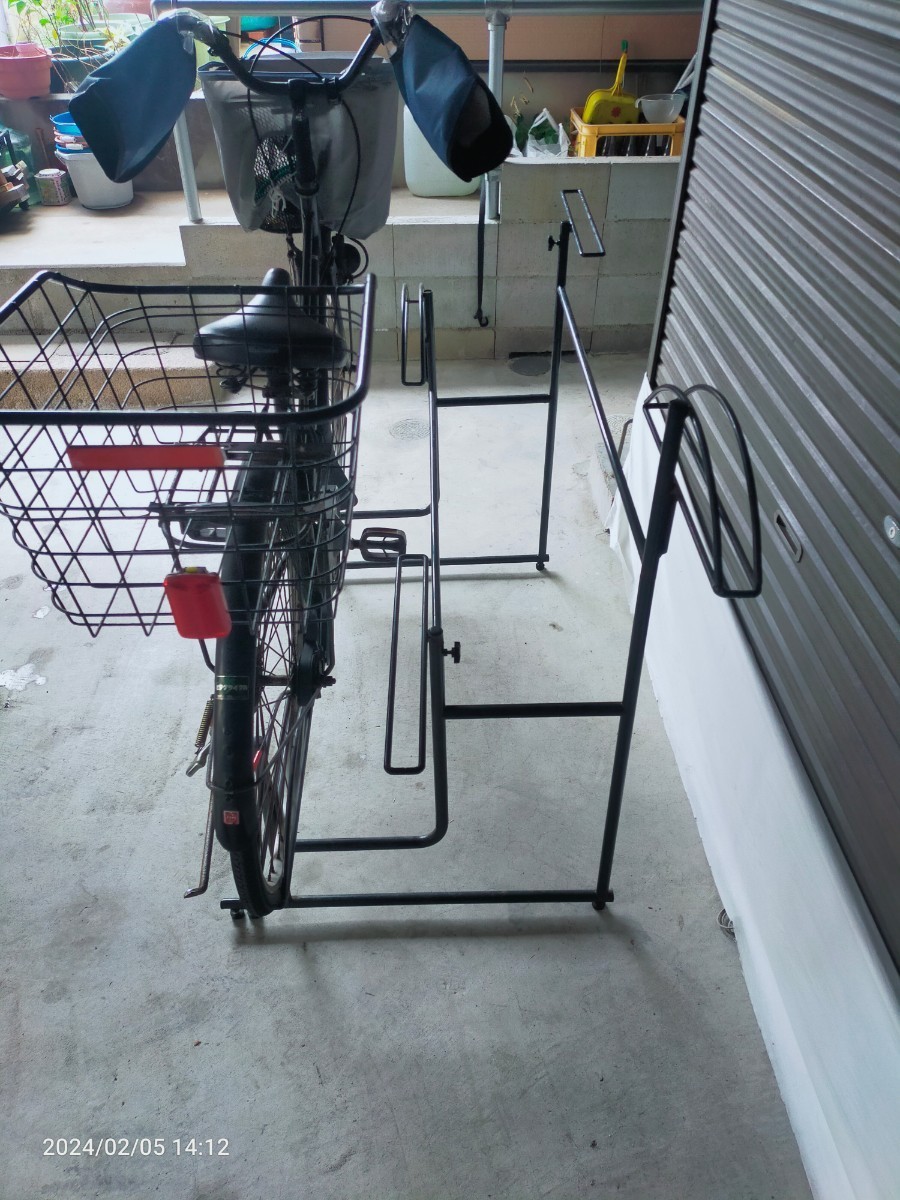 サイクルラック　自転車ラック　スタンド　自転車　保管　陳列棚　3台　分解可能　/画像の自転車は使用見本です_画像8