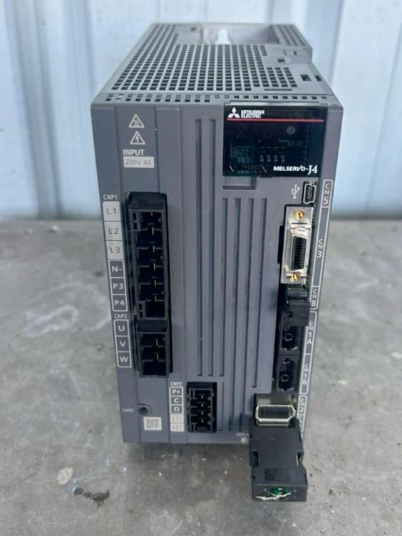 MITSUBISHI ELECTRIC AC SERVO AMPLIFIER MR-J4-350B-RJ 中古 MITSUBISHI ELECTRIC AC SERVO AMPLIFIER MR-J4-350B-RJ 中古