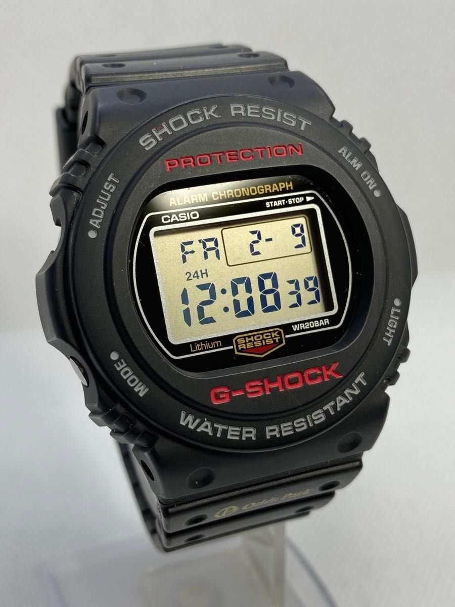 値下げ7,980円ですG-SHOCK DW-5750E-1 過去の名機を現在に甦らせたモデルです2018年生誕35周年の記念モデル