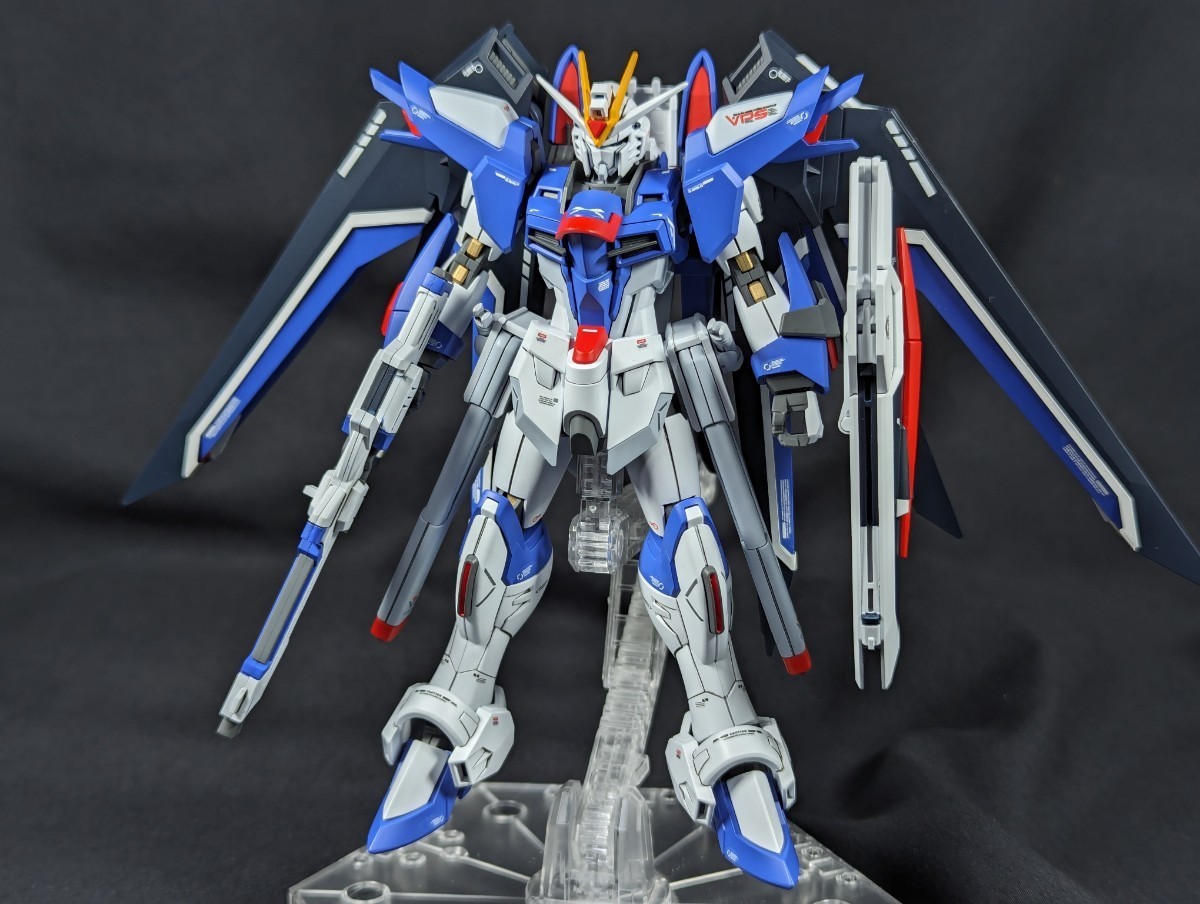 1円スタート 完成品 塗装済み バンダイ HGCE 1/144 ライジング 1円スタート 完成品 塗装済み バンダイ HGCE 1/144 ライジング