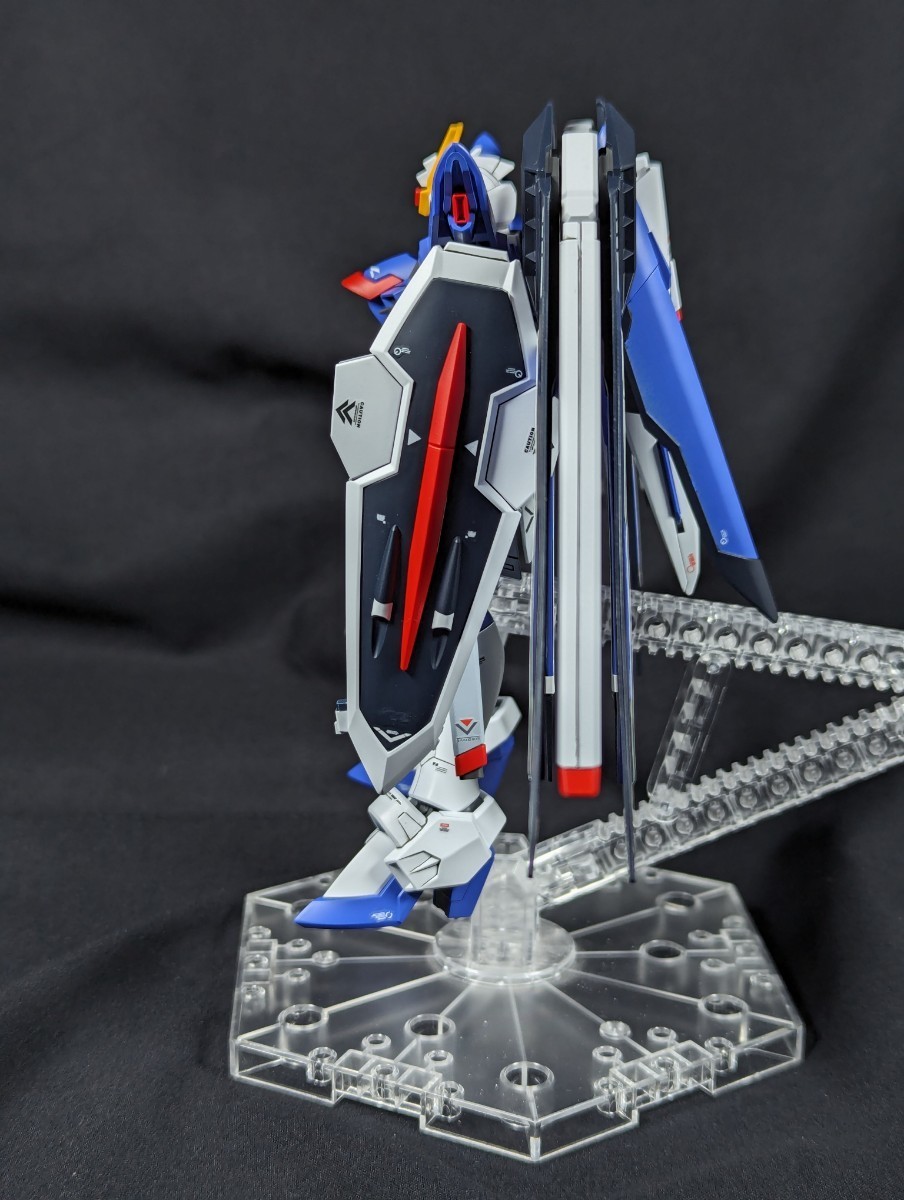 1円スタート 完成品 塗装済み バンダイ HGCE 1/144 ライジング 1円スタート 完成品 塗装済み バンダイ HGCE 1/144 ライジング