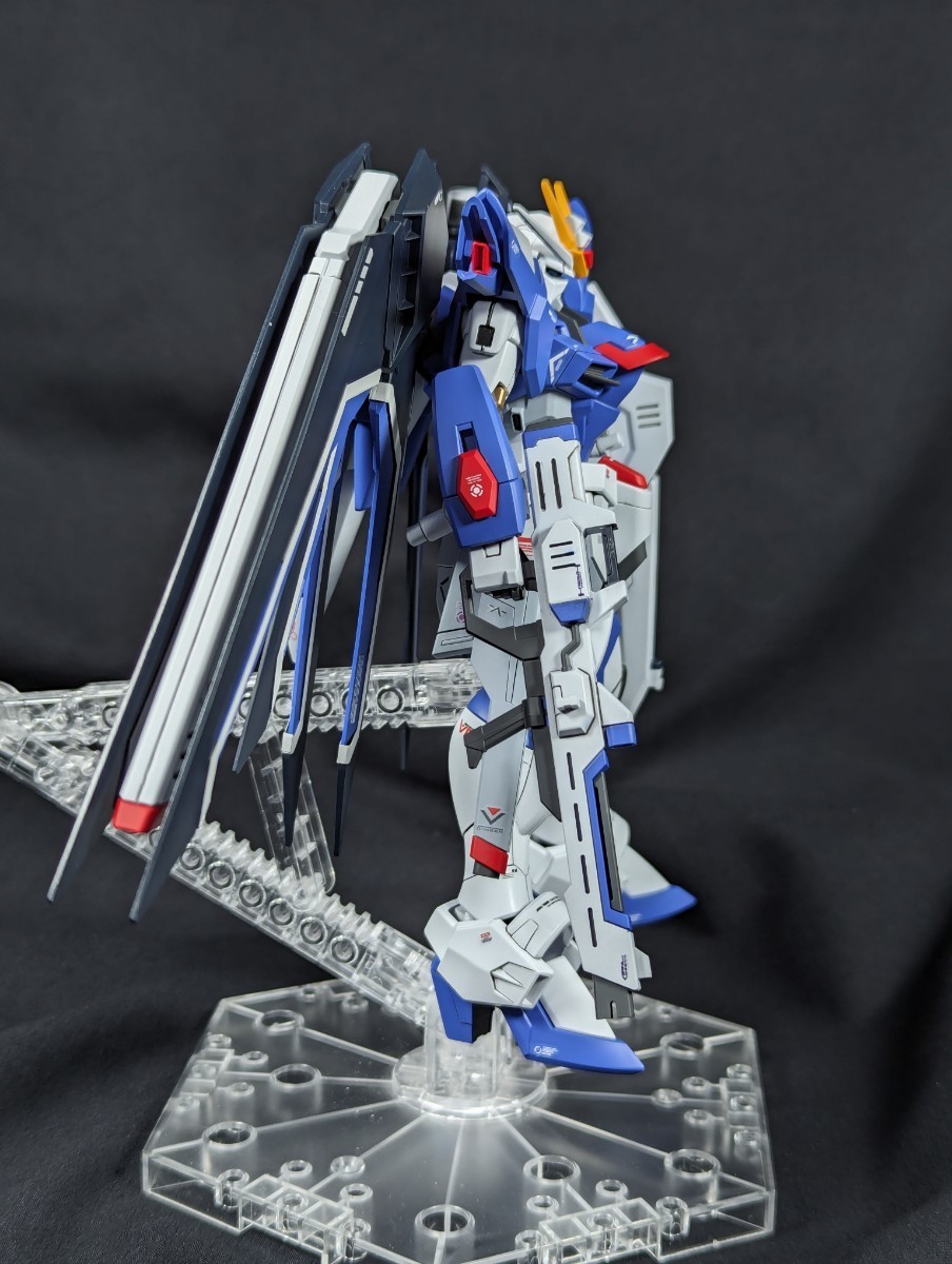 1円スタート 完成品 塗装済み バンダイ HGCE 1/144 ライジング 1円スタート 完成品 塗装済み バンダイ HGCE 1/144 ライジング