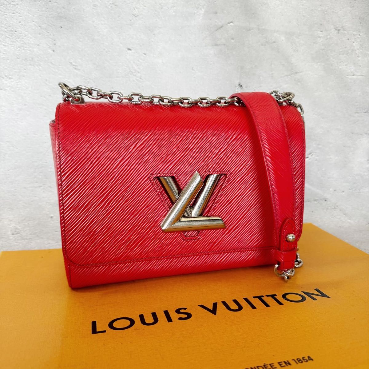 LOUISVUITTON ルイヴィトン ツイスト MM ショルダーバッグ エピ