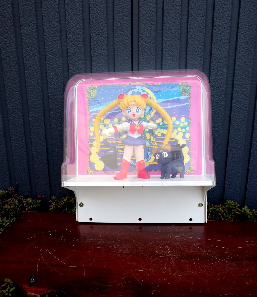 01993 year made Pretty Soldier Sailor Moon arcade game machine. figure not for sale doll old tool. gplus Hiroshima 2402k