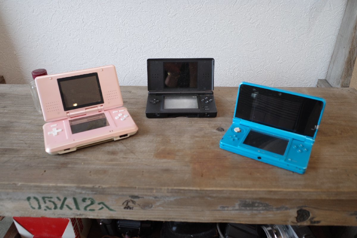 ○ニンテンドーＤＳ＆ＤＳ Lite＆3ＤＳ　本体3台セット　古道具のgplus広島2402ｋ_画像3