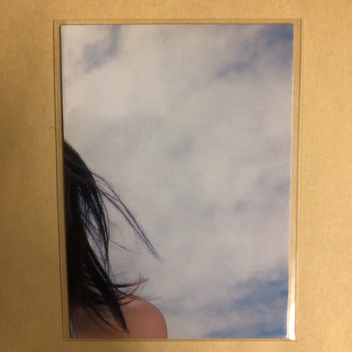 小野真弓 2004 ボム トレカ アイドル グラビア カード 水着 ビキニ 048 タレント トレーディングカード BOMBの画像2