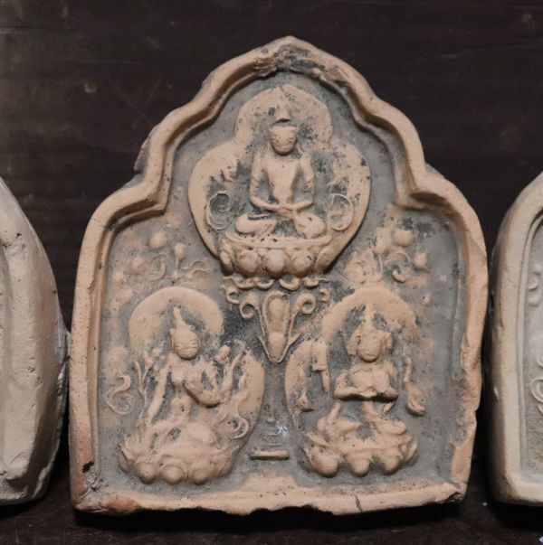 中国 チベット 古そうな泥仏 4体 クメール ガンダーラ n317の画像5