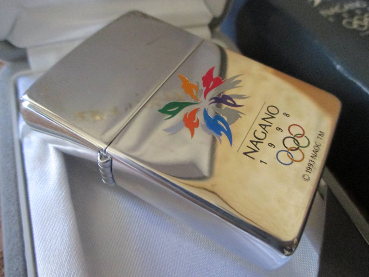 ZIPPO 『NAGANO Olympic 長野オリンピック 公式 限定品』1995年9月製造 ウィンタースポーツ オイルライター ジッポー 廃版激レア 未使用品_画像2