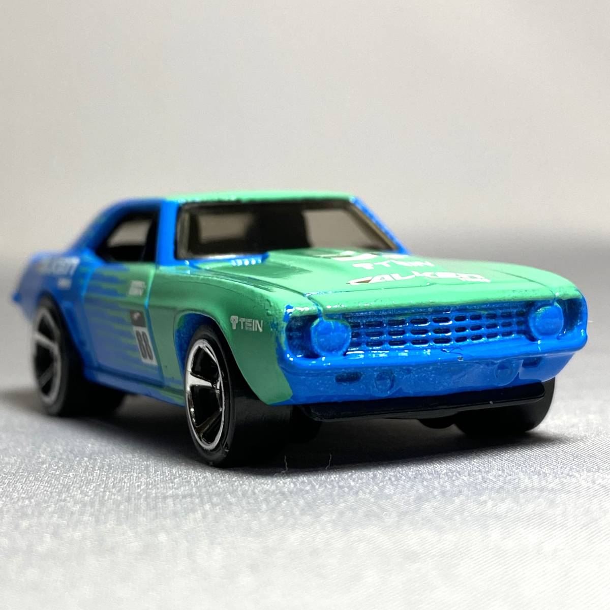 1/64 Hotwheels ★ '69 COPO CAMARO ★ FALKEN ルース_画像2