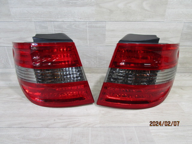 240126001469200 Benz B Class 245232 tail lamp set 