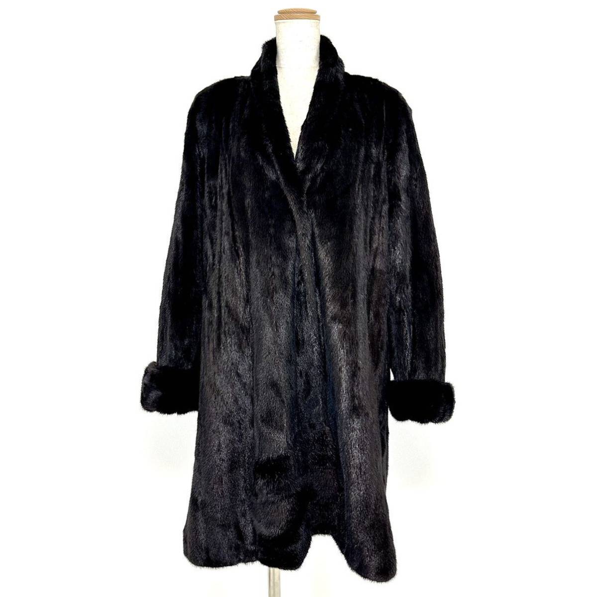 【貂商】h2156 BLACKGLAMA ブラックグラマミンク ハーフコート デザインコート セミロング ミンクコート 貂皮 mink身丈 約90cm_画像2
