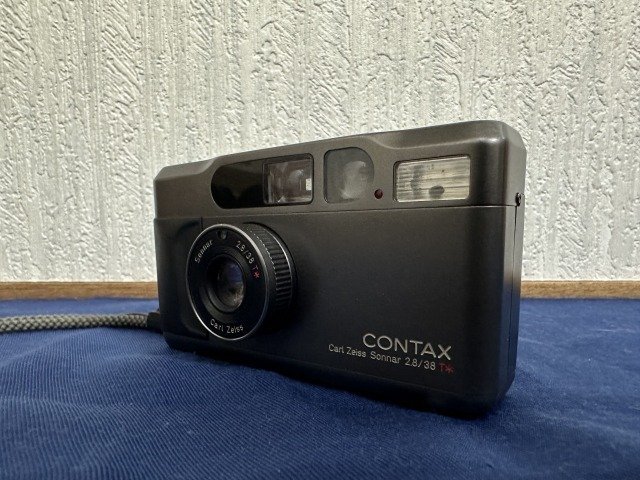 CONTAX コンタックス フィルムカメラ チタンブラック T2 Carl Zeiss Sonnar 2.8/38 T* データパック付き 動作確認済み 現状品 中古_画像2