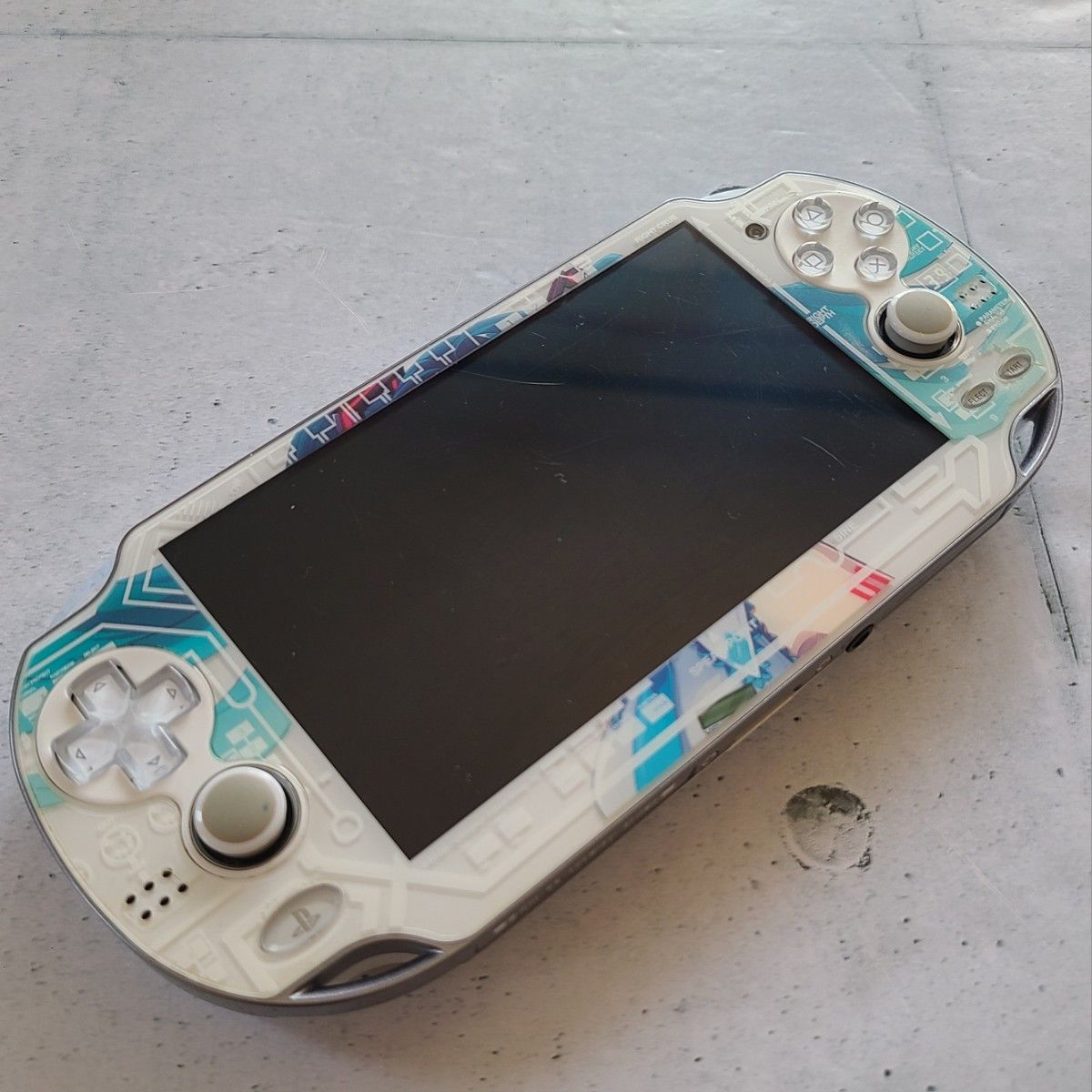 PlayStation Vita 初音 ミク Limited Edition Wi‐Fiモデル (PCHJ PlayStation Vita 初音 ミク Limited Edition Wi‐Fiモデル (PCHJ