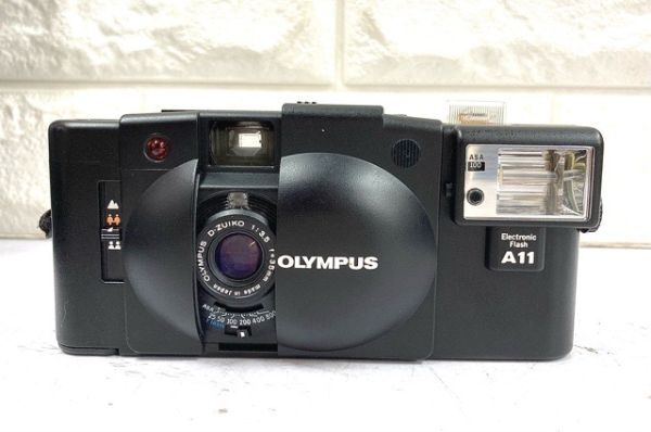 OLYMPUS オリンパス XA 2 コンパクトフィルムカメラ D.ZUIKO 1:3.5 f=35mm フラッシュA11付 動作未確認 fah 3A760_画像2