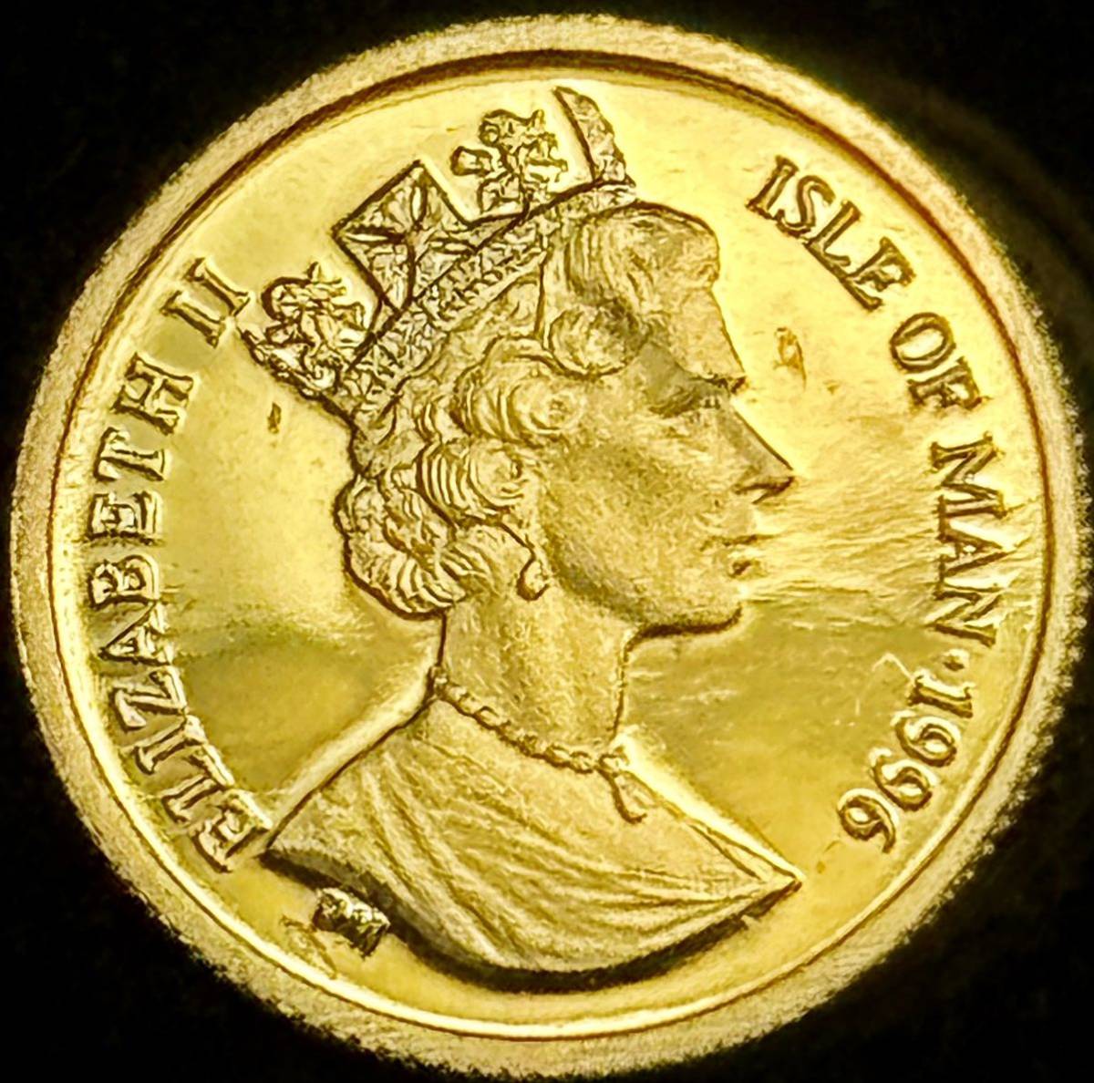 【英領マン島金貨】(1996年銘 1.2g純金 直径14mm プルーフ）_画像2