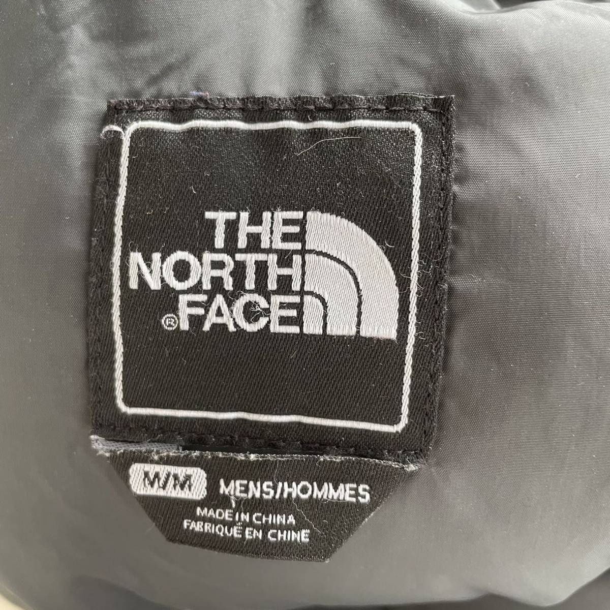 THE NORTH FACE ダウンジャケット ヌプシ 黒 紺　700フィル　ヌプシジャケット　ノースフェイス　ブラック　ネイビー　_画像5