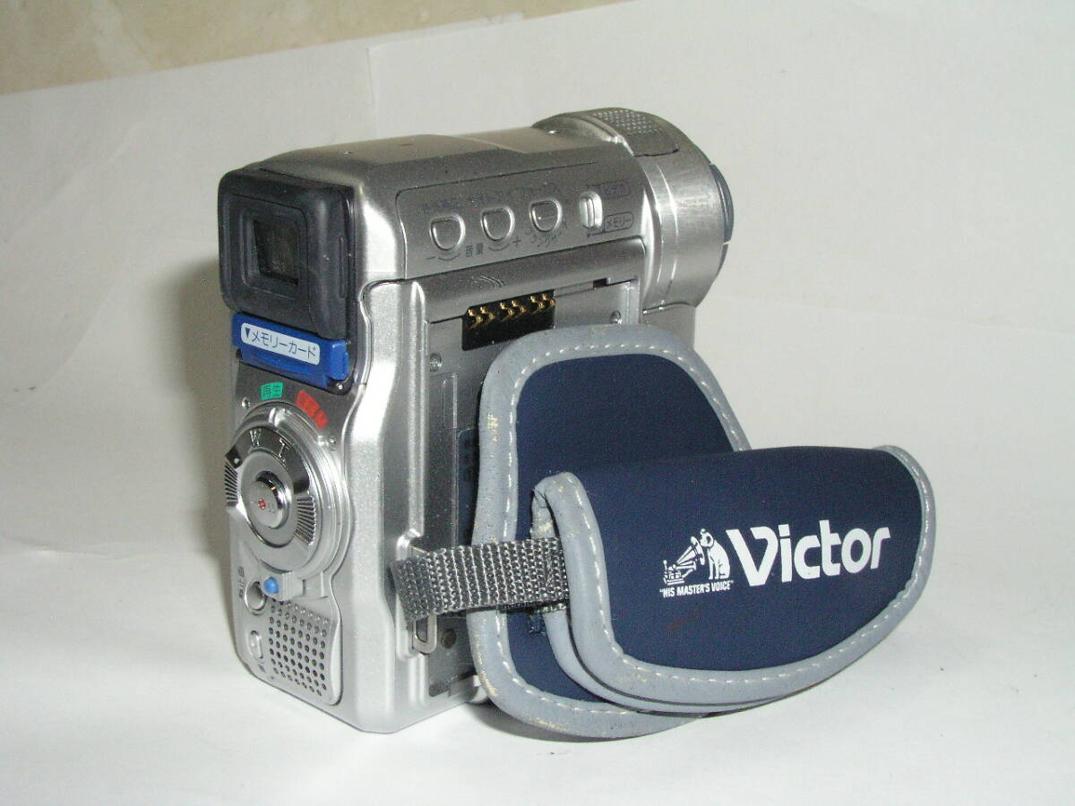 5858●● Victor GR-DX115、MiniDVテープ式ビデオカメラ ●75の画像8
