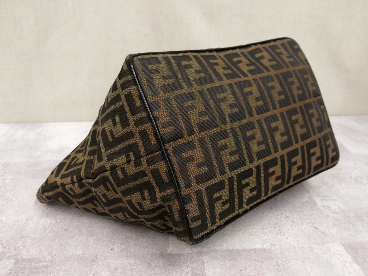 ●超美品●FENDI フェンディ●ズッカ●FF金具●ナイロンキャンバス カーフ レザー 本革●ハンド バッグ●ブラウン 黒●腕掛け●Js44758_画像7