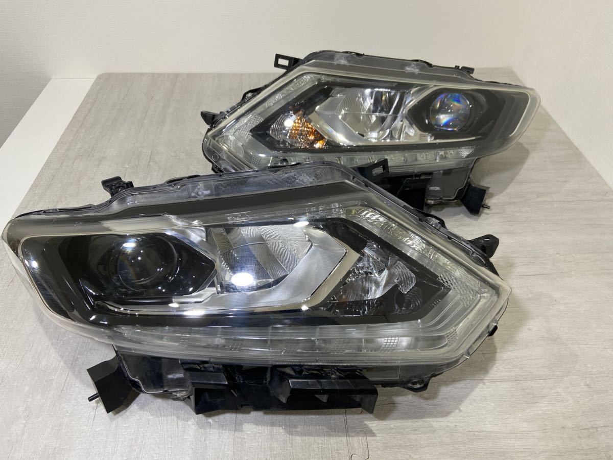 【破損なし】NISSAN 日産 ニッサン X-TRAIL エクストレイル T-32 前期 LED 純正 ヘッドランプ ヘッドライト 左右 F _画像1