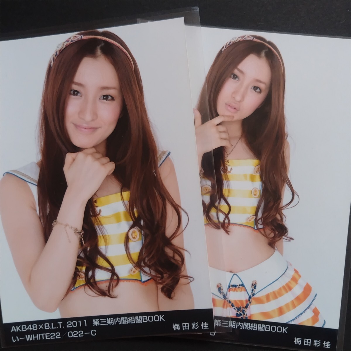 AKB48 生写真 AKB48×B.L.T. 2011 第三期内閣組閣BOOK WHITE BC 2種セット 梅田彩佳_画像1