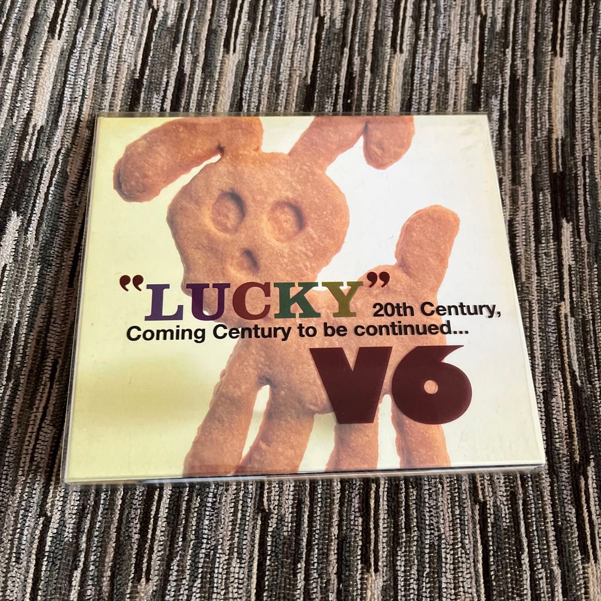 【初回限定盤 】V6/"LUCKY"20th Century,Coming Century to be continued… CD