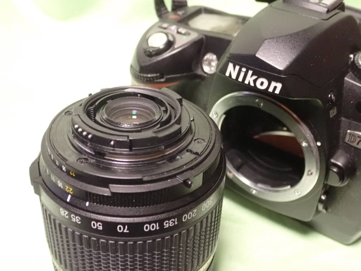 Nikon ニコン D70 + AF 28-300mm_画像8