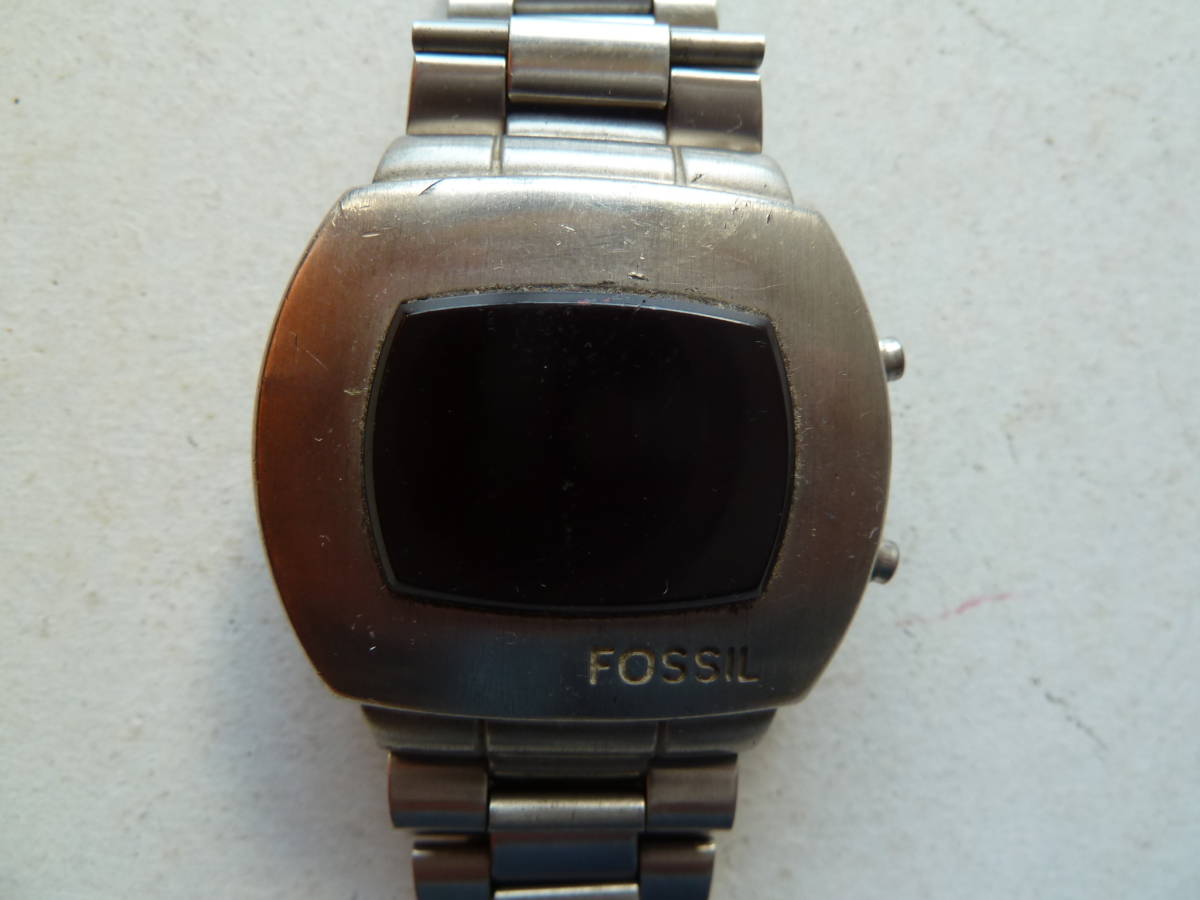 FOSSIL　フォッシル　LED　メンズ　腕時計　電池交換済み　稼働品　デジタル_画像2