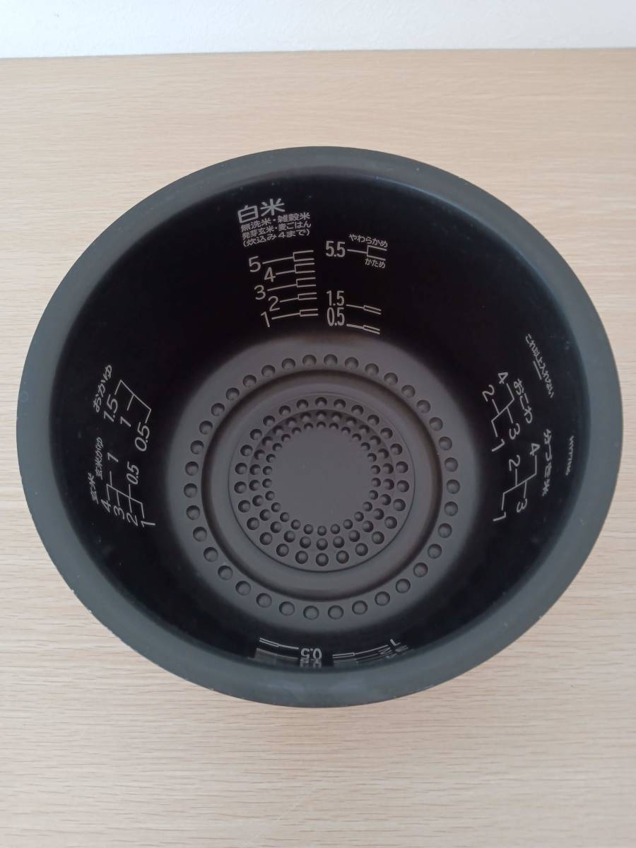 ☆【EM32】日立　HITACHI　RZ-TS103M　2019年製　5.5合炊き　ふっくら御膳　IHジャー炊飯器　スチーム保温_画像9