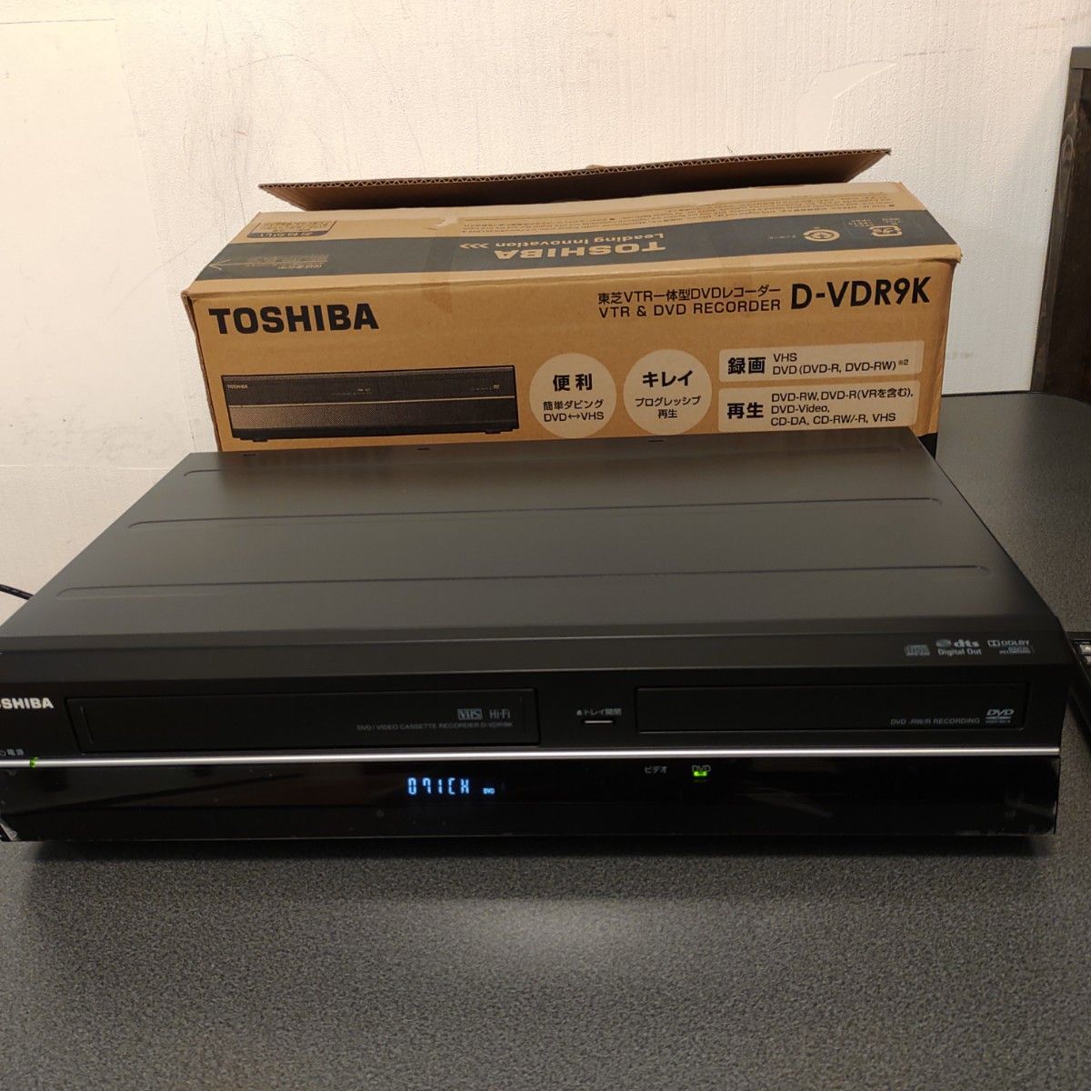 東芝VTR(VHS)一体型DVDレコーダー D-VDR9K ジャンク品 - レコーダー 東芝VTR(VHS)一体型DVDレコーダー D-VDR9K ジャンク品 - レコーダー