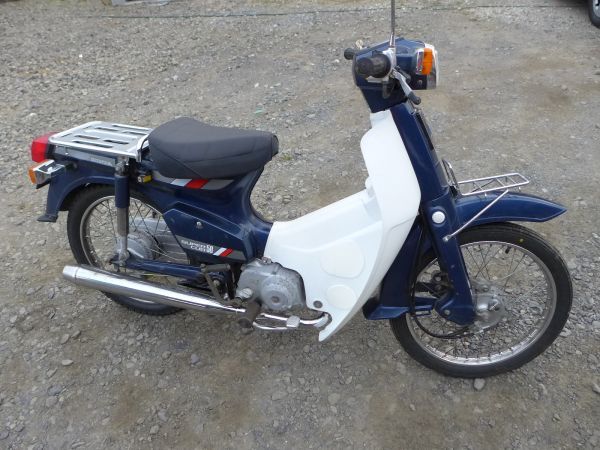 茨城 1987年 セル付き 4速 C50CMH スーパーカブ50スーパーカスタムセル付 ワンオーナー 5800km 角目 青 カブ50 50cc 原付 車体の画像1