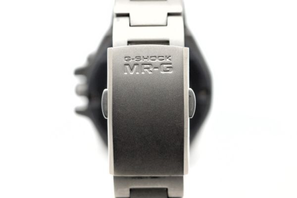 296　CASIO G-SHOCK MR-G QZ　　1739 MRG-120T　　カシオ ジーショック チタン レフティー ブラック文字盤 クォーツ メンズ 腕時計 箱_画像6