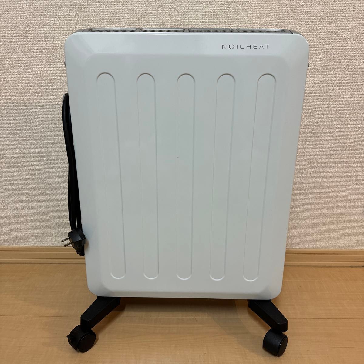 【美品】コロナ オイルレスヒーター ノイルヒート 自然対流形電気暖房機 CORONA DHS-1219