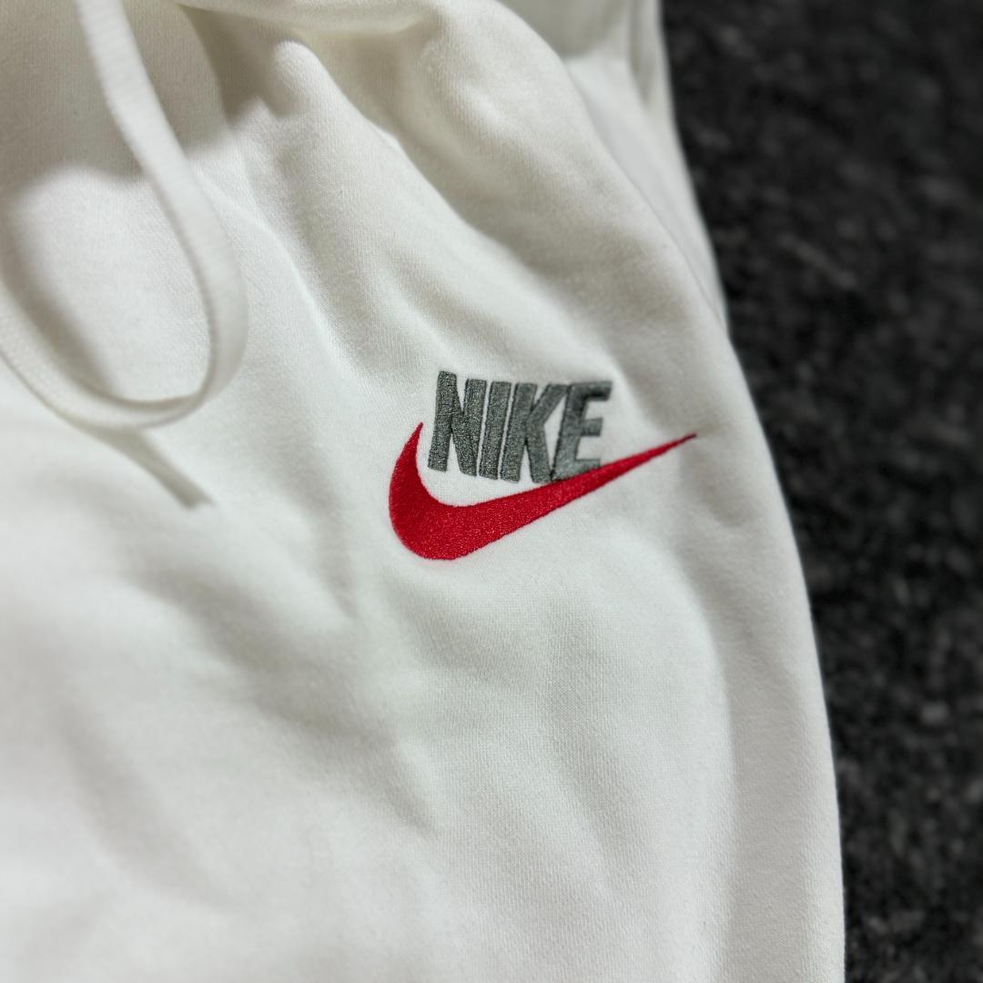 新品 ナイキ 上下セットアップ Lsize NIKE ロゴ刺繍 裏毛 プルオーバー パーカー スウェットパンツ 白 ホワイト 正規品 オールシーズン